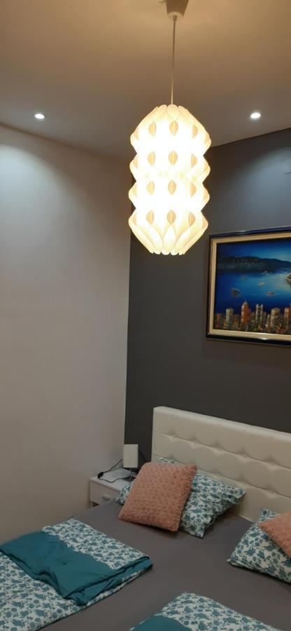 Cozy Apartment Mihaela With Balcony, Near Park Marjan & Old Town - Quiet Neighborhood Split Kültér fotó
