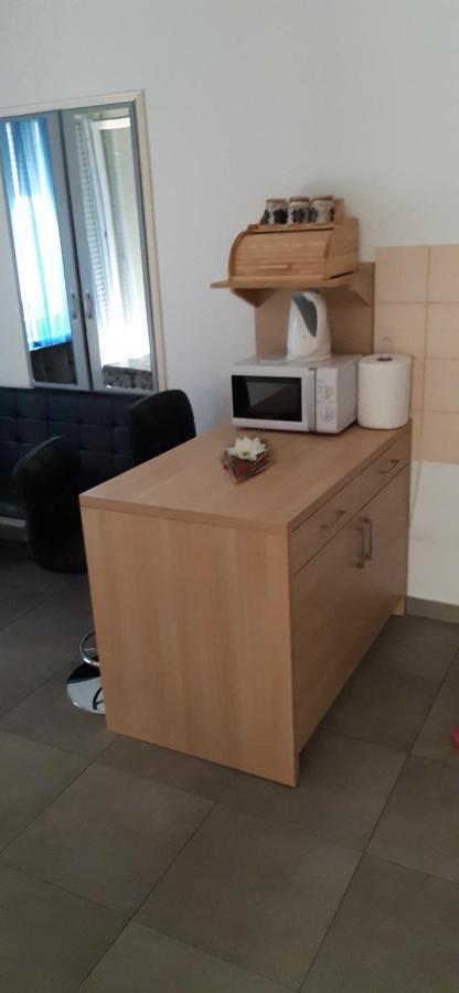 Cozy Apartment Mihaela With Balcony, Near Park Marjan & Old Town - Quiet Neighborhood Split Kültér fotó