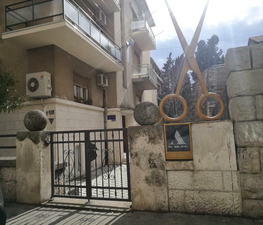 Cozy Apartment Mihaela With Balcony, Near Park Marjan & Old Town - Quiet Neighborhood Split Kültér fotó